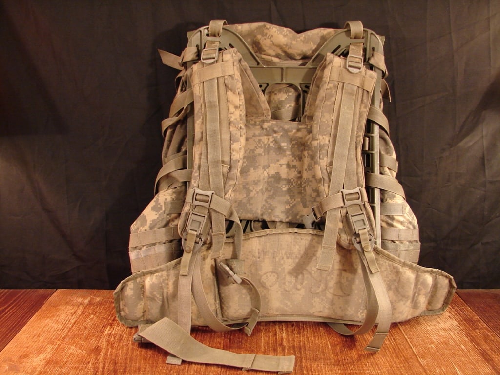 Large size US Issue back pack with frame - 2