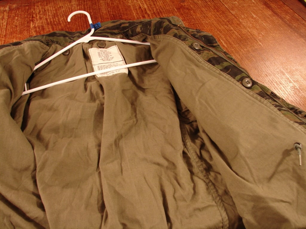 US Military issue Tiger Stripe field jacket - 5