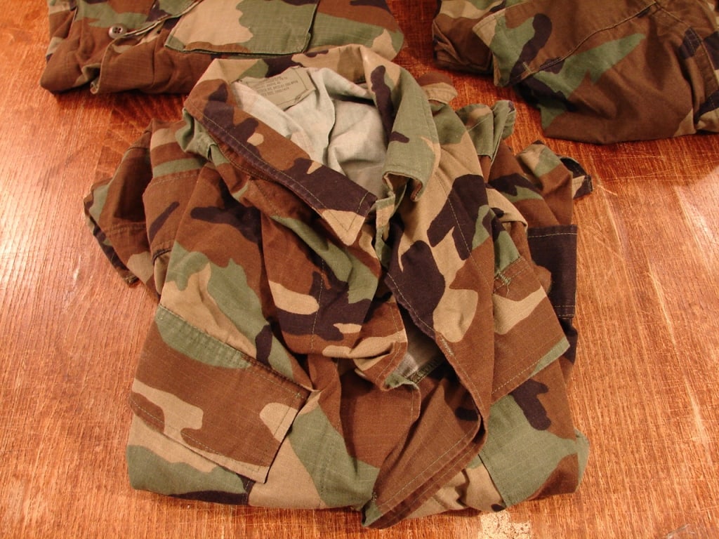 Lot of 3 US Military issue woodland camo jackets - 2