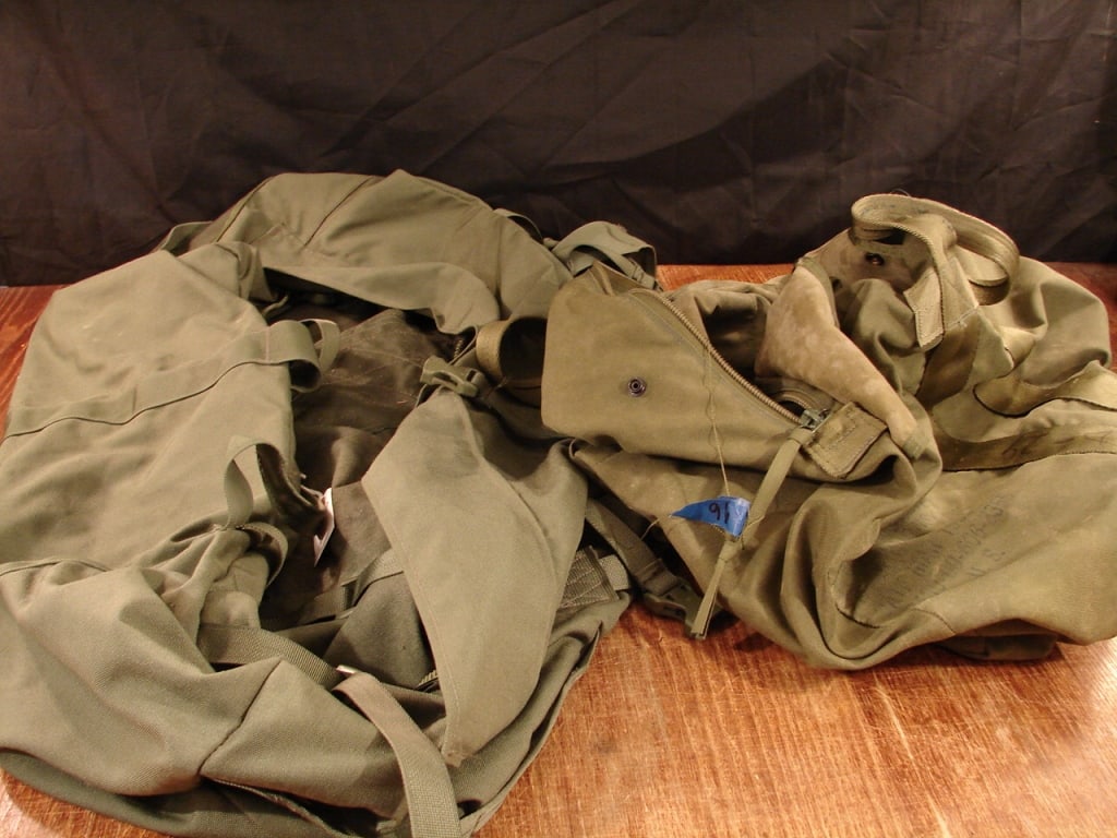 Lot of 2 US Military issued duffel bags. (1 of 4)