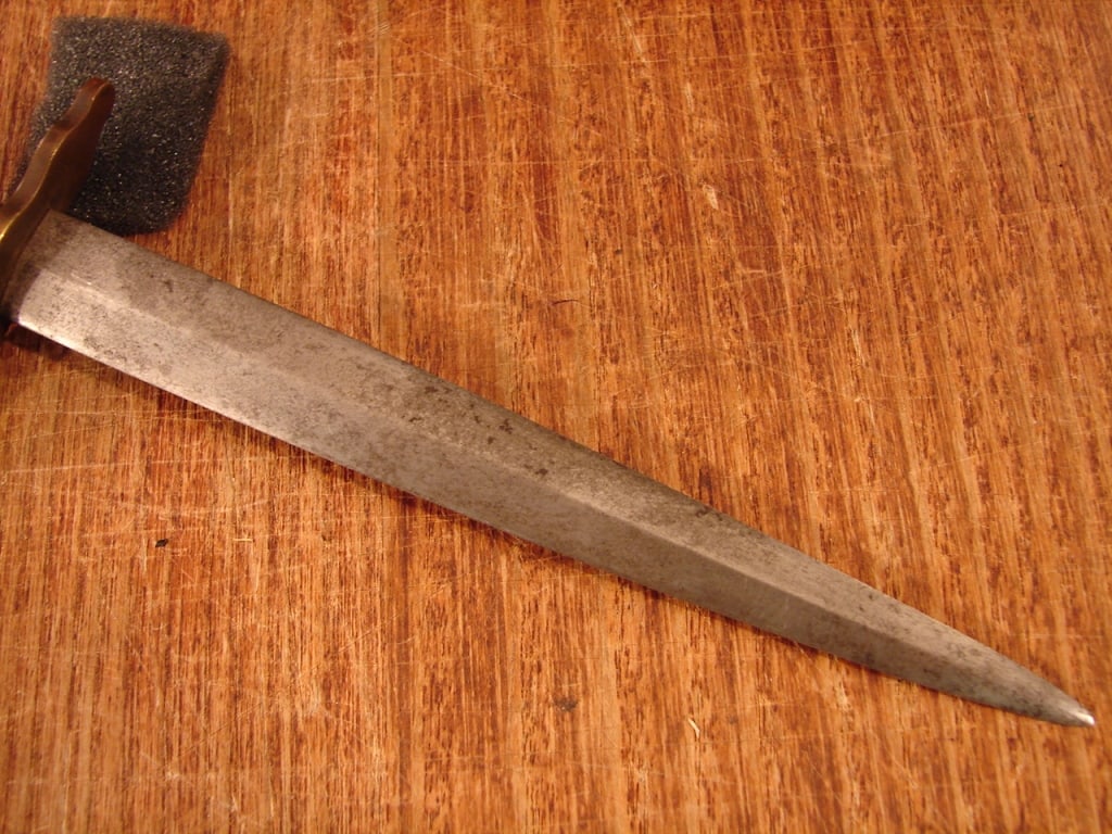 Small Civil War Period Double Bladed Knife - 11