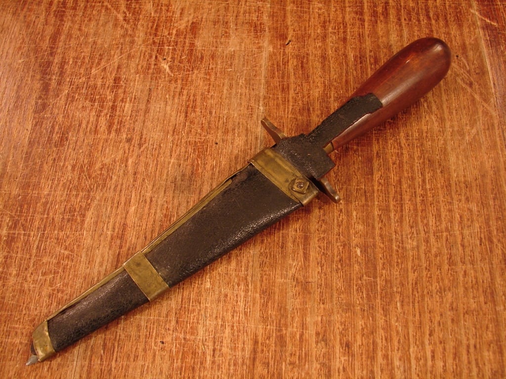 Small Civil War Period Double Bladed Knife - 3