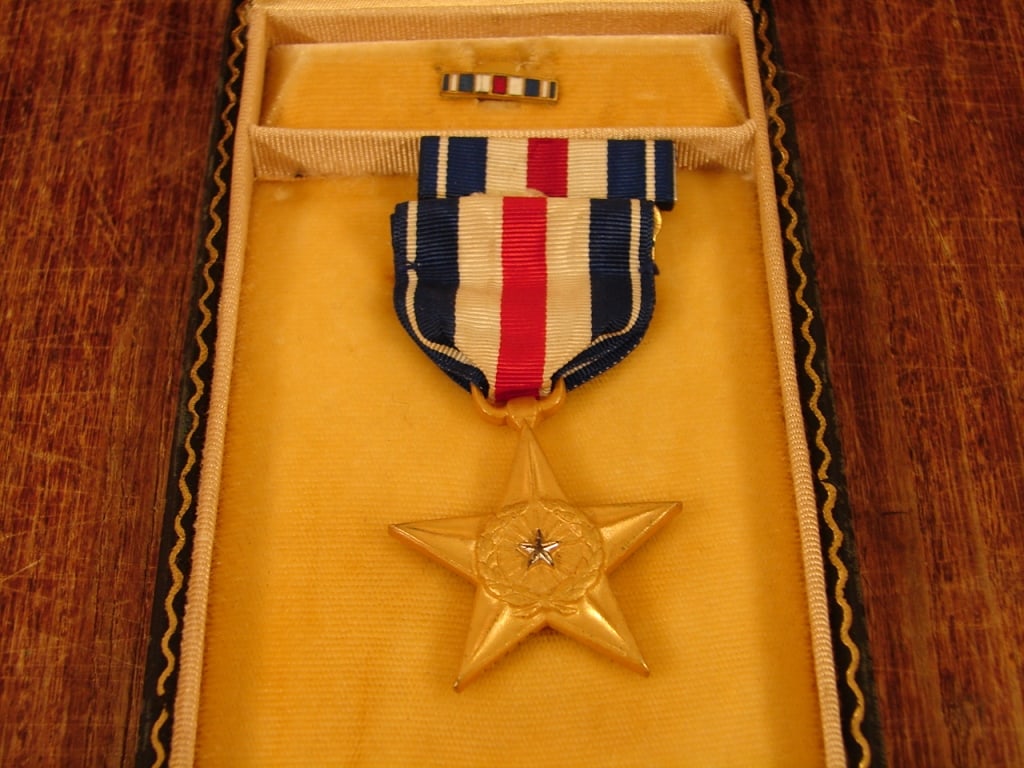 Lot of 3 Named US WWII medal grouping - 5