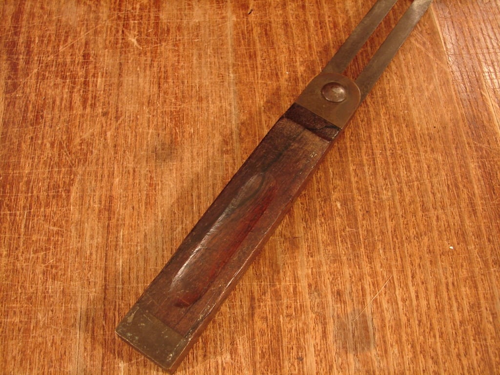 Lot of 2 vintage wood working tools - 5