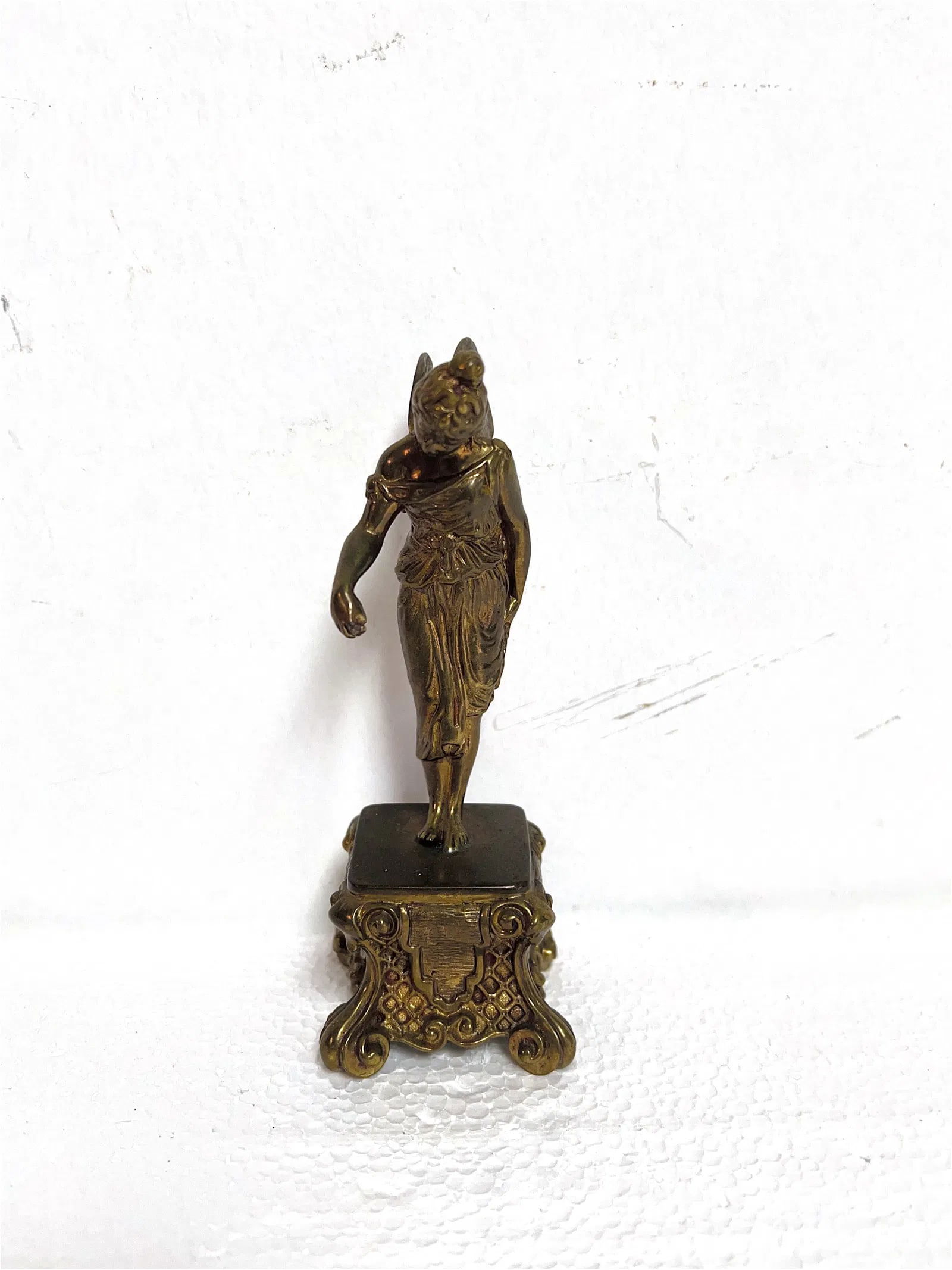 (2 for 1) Bronze Tinkerbell Fairy, Thinkerbell's Mother Dancing (1920): 2 for One Price. Art Deco Fairy's. Circa 1920s. Bronce Tinkerbell Fairy. Un-Signed. Good Antique Conditions. Figure 3 3/4'' in. W/ Base 5 1/4'' in. Tinkerbelle Mother Dancing. Un-Signed. Good Antique