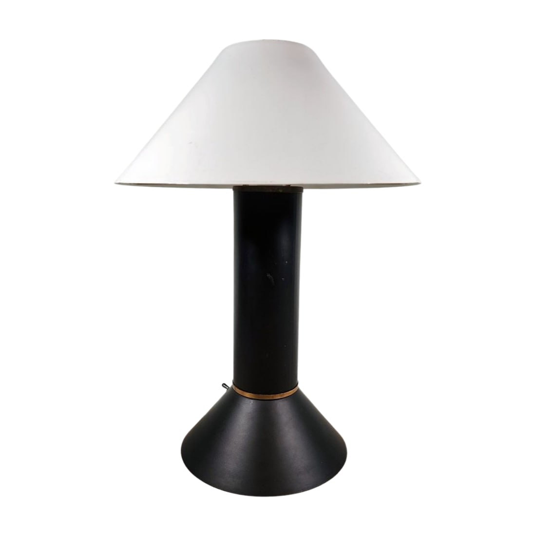 Ron Rezek Post Modern Metal Table Lamp: Vintage modernist metal table lamp in black with gold stripe and white metal shade. Designed by Ron Rezek of California, label on bottom. Measures 18" tall with 7 3/4" diameter base and 12 1/4" shade.