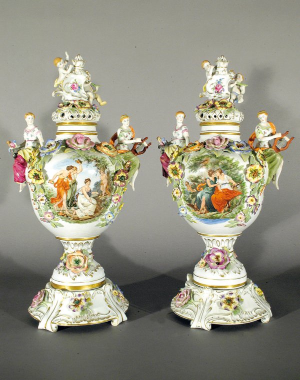 Coppia di Vasi Ornamentali