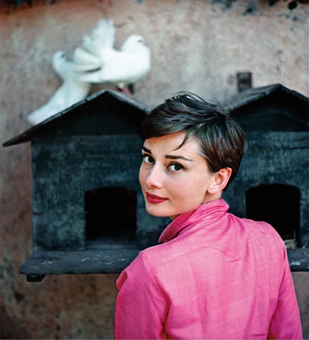 Philippe Halsman (Latavian-American, 1906-1979) Audrey Hepburn, Italy, "1955" Photo Print: Philippe Halsman (Latavian-American, 1906-1979) Audrey Hepburn, Italy, "1955" Photo Print Please be aware that all lots in our auctions are sold "AS IS," in accordance with the Terms & Conditions of t