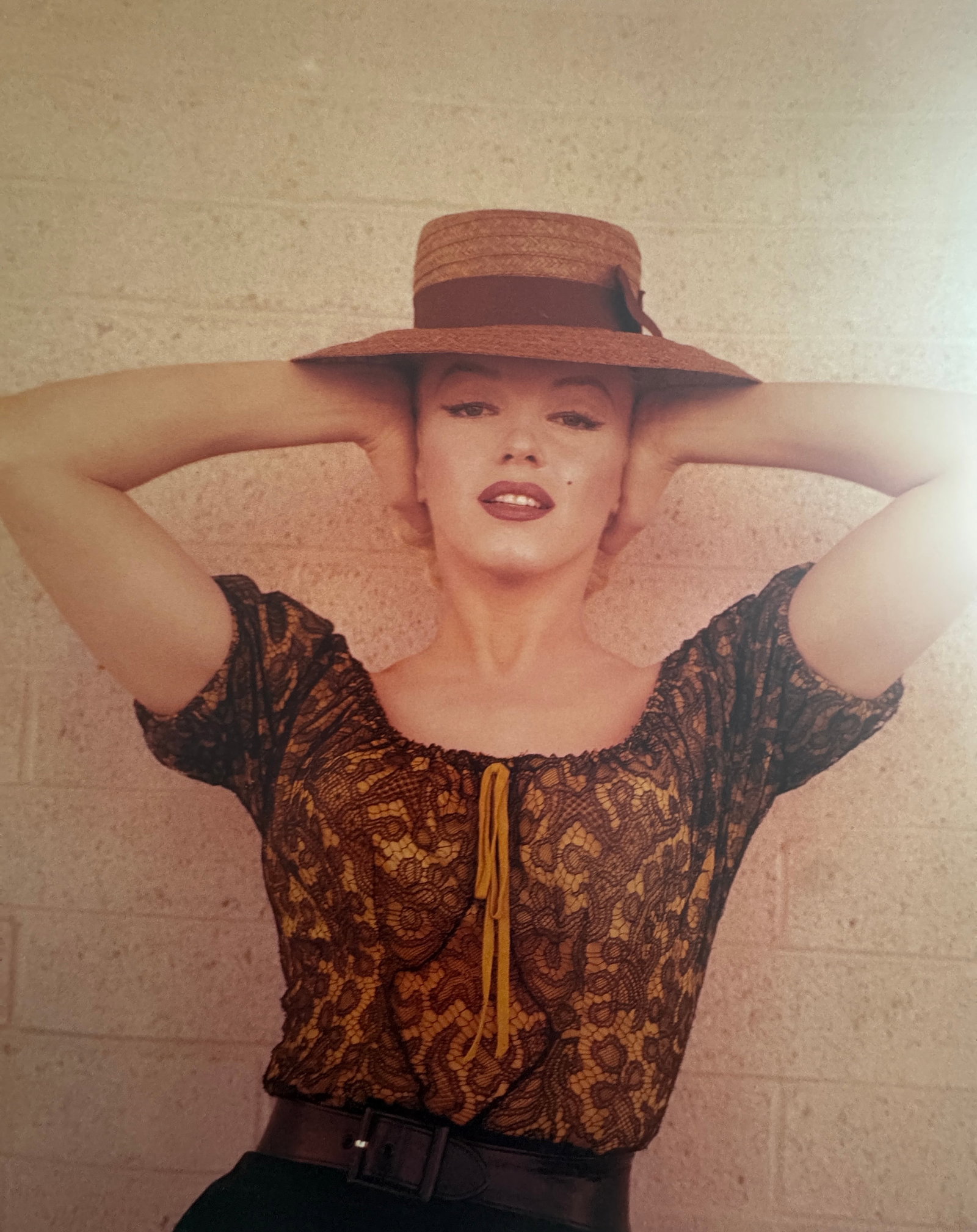 Pair of Milton H. Greene (American, 1922-1985) Marilyn Monroe Prints: Pair of Milton H. Greene (American, 1922-1985) Marilyn Monroe Print. Each measure 11.25 x 9.25 inches. Vintage. . Please be aware that all lots in our auctions are sold "AS IS," in accordance with the