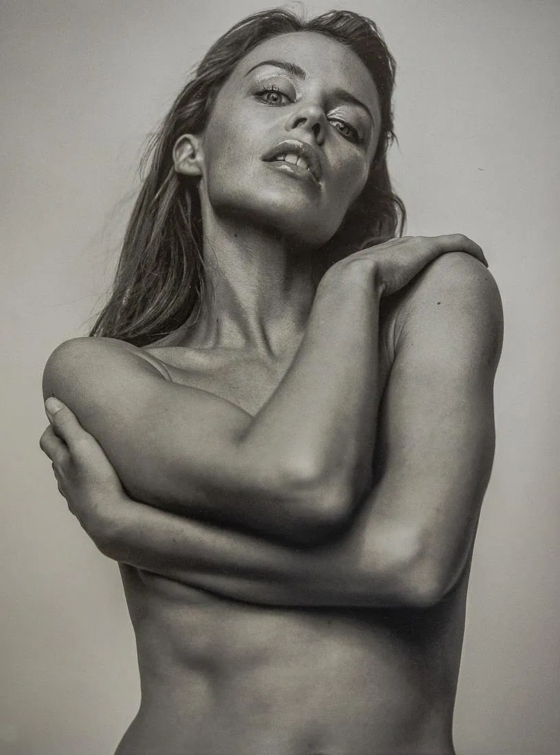 Mark Abrahams (American, b. 1958) Print: Mark Abrahams (American, b. 1958) Print. Kylie Minogue. Printed in 2001, Italy. 8.50 x 11.50 inches. Please be aware that all lots in our auctions are sold "AS IS," in accordance with the Terms & Cond