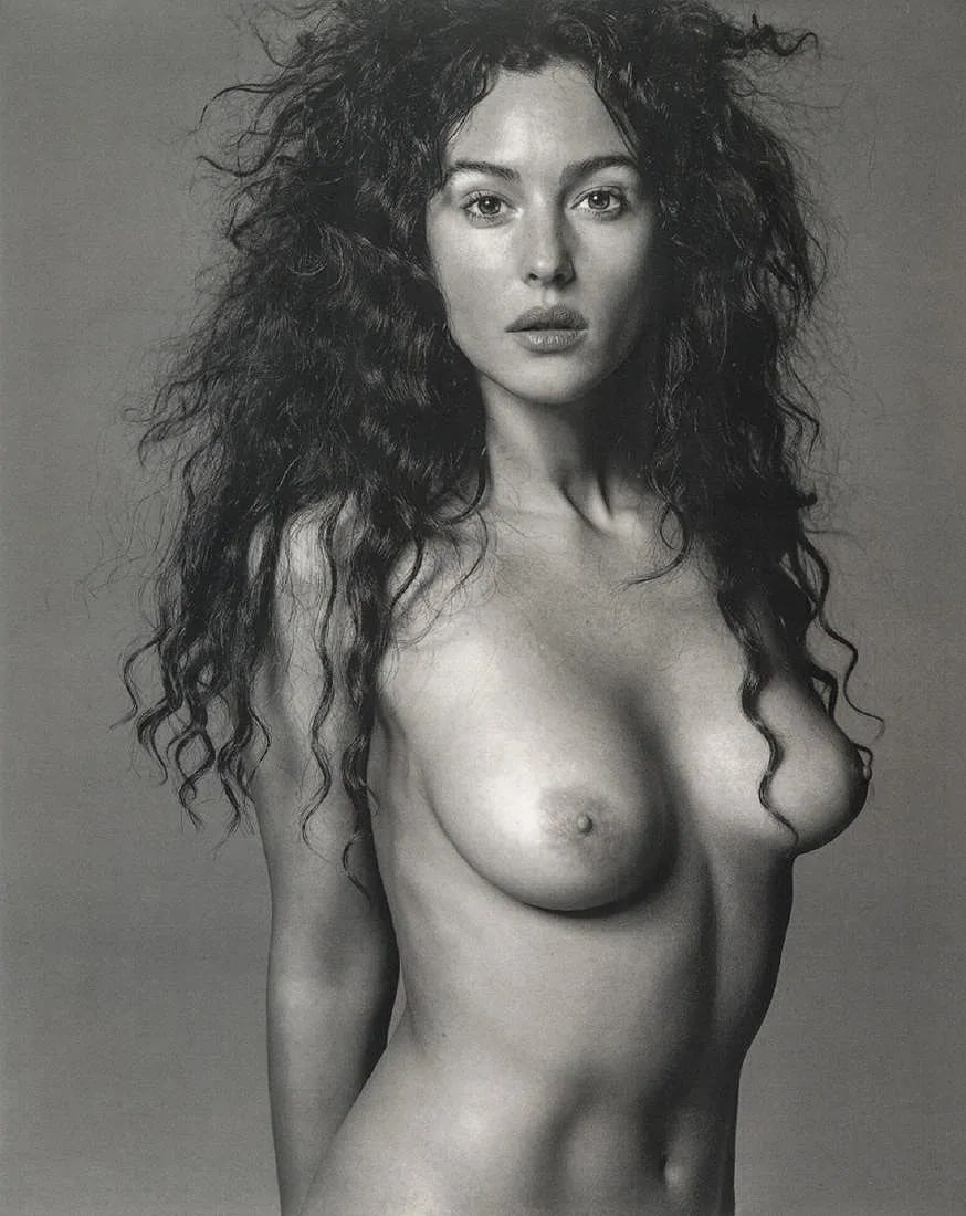 Richard Avedon (American, 1923-2004) Monica Bellucci Print: Richard Avedon (American, 1923-2004) Monica Bellucci, "1999" Print. Printed in 1999, Italy. 7.80 x 9.80 inches. Please be aware that all lots in our auctions are sold "AS IS," in accordance with the T