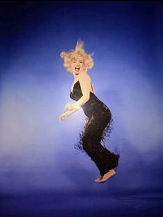 Philippe Halsman (American, 1906-1979) 1981 Marilyn Monroe Photo-Lithograph: Philippe Halsman (American, 1906-1979) 1981 Marilyn Monroe Photo-Lithograph. Edition of 250. Photographers stamping on verso. 17.00 x 20.00 inches. Please be aware that all lots in our auctions are so