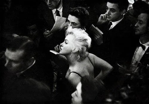 Eve Arnold (American, 1912-2012) Print: Eve Arnold (American, 1912-2012) Print. Marilyn Monroe and Friend, "1956" Please be aware that all lots in our auctions are sold "AS IS," in accordance with the Terms & Conditions of the Auction. All
