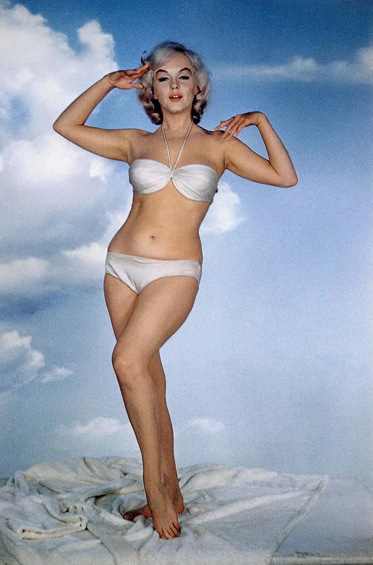 Eve Arnold (American, 1912-2012) Print: Eve Arnold (American, 1912-2012) Print. Marilyn Monroe, Los Angeles, California, "1960". Printed in 2012, Germany. 6.40 x 9.70 inches. Please be aware that all lots in our auctions are sold "AS IS," i