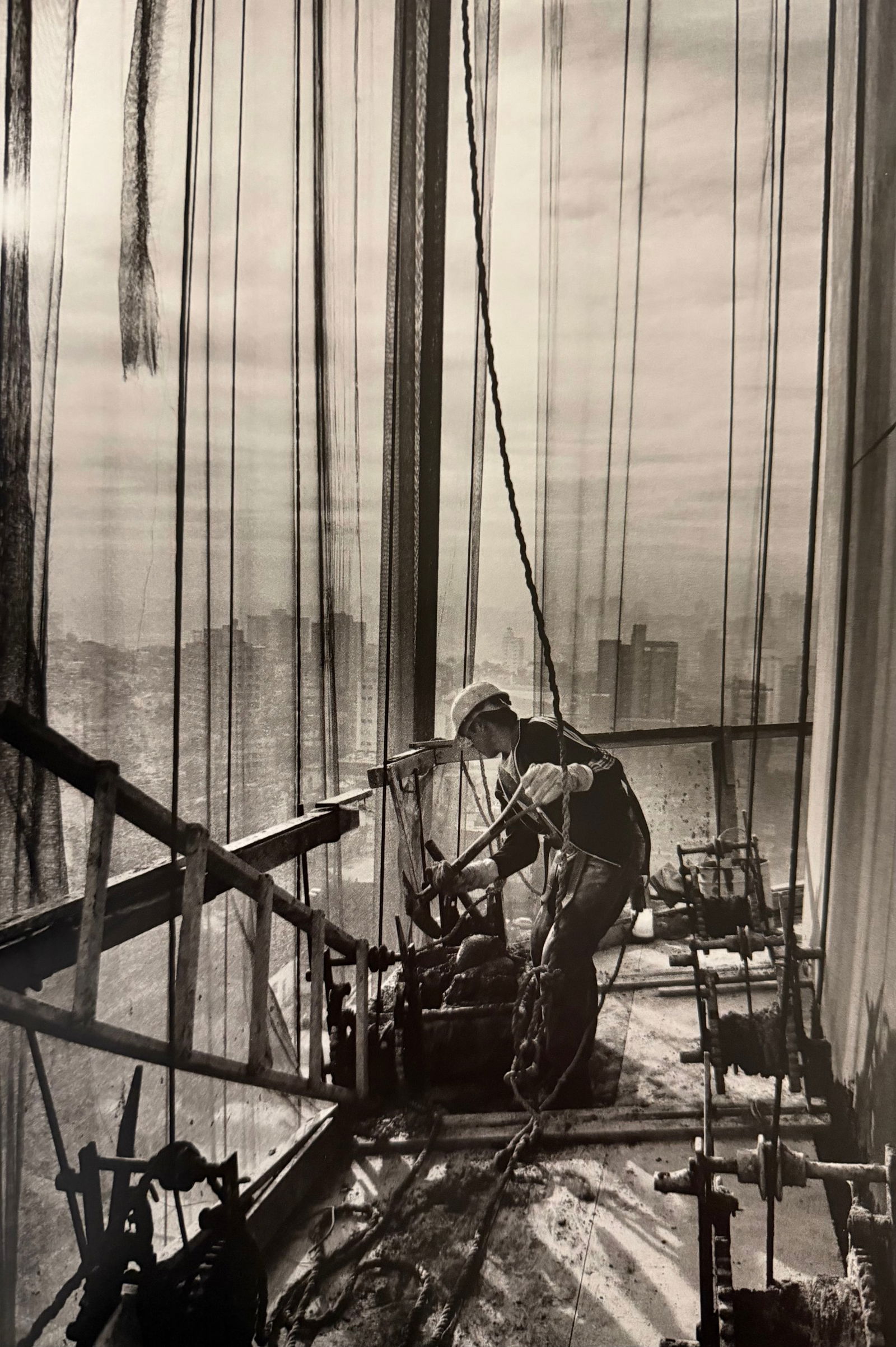 Sebastiao Salgado (Brazilian, 1944-2025) Print: Sebastiao Salgado (Brazilian, 1944-2025) Print. Untitled. Printed in 2000, USA. Please be aware that all lots in our auctions are sold "AS IS," in accordance with the Terms & Conditions of the Auction