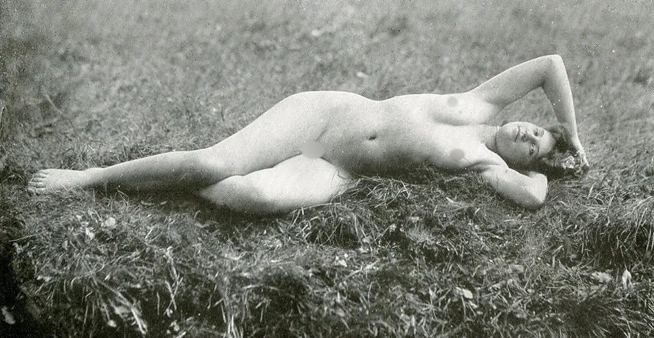 Von Behringer Print: H. Von Behringer Print. Siesta, Nude. Printed in 1915, Germany. 6.00 x 3.00 inchse. Please be aware that all lots in our auctions are sold "AS IS," in accordance with the Terms & Conditions of the Auc