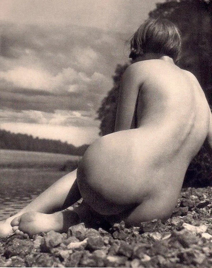 Ergy Landau (Hungarian-French, 1896-1967) Print: Ergy Landau (Hungarian-French, 1896-1967) Print. Nude. Printed in 1937, France. 7.50 x 9.00 inches. Please be aware that all lots in our auctions are sold "AS IS," in accordance with the Terms & Condi