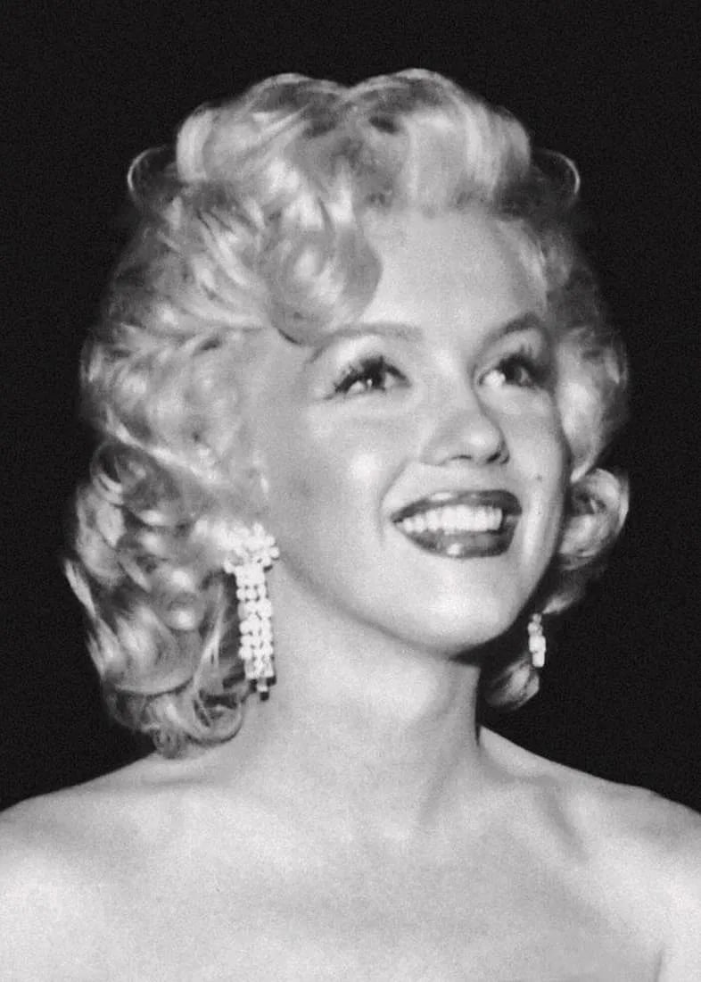 Marilyn Monroe (American, 1926-1962) Print: Marilyn Monroe (American, 1926-1962) Print. Please be aware that all lots in our auctions are sold "AS IS," in accordance with the Terms & Conditions of the Auction. All "dates" inside quotations
