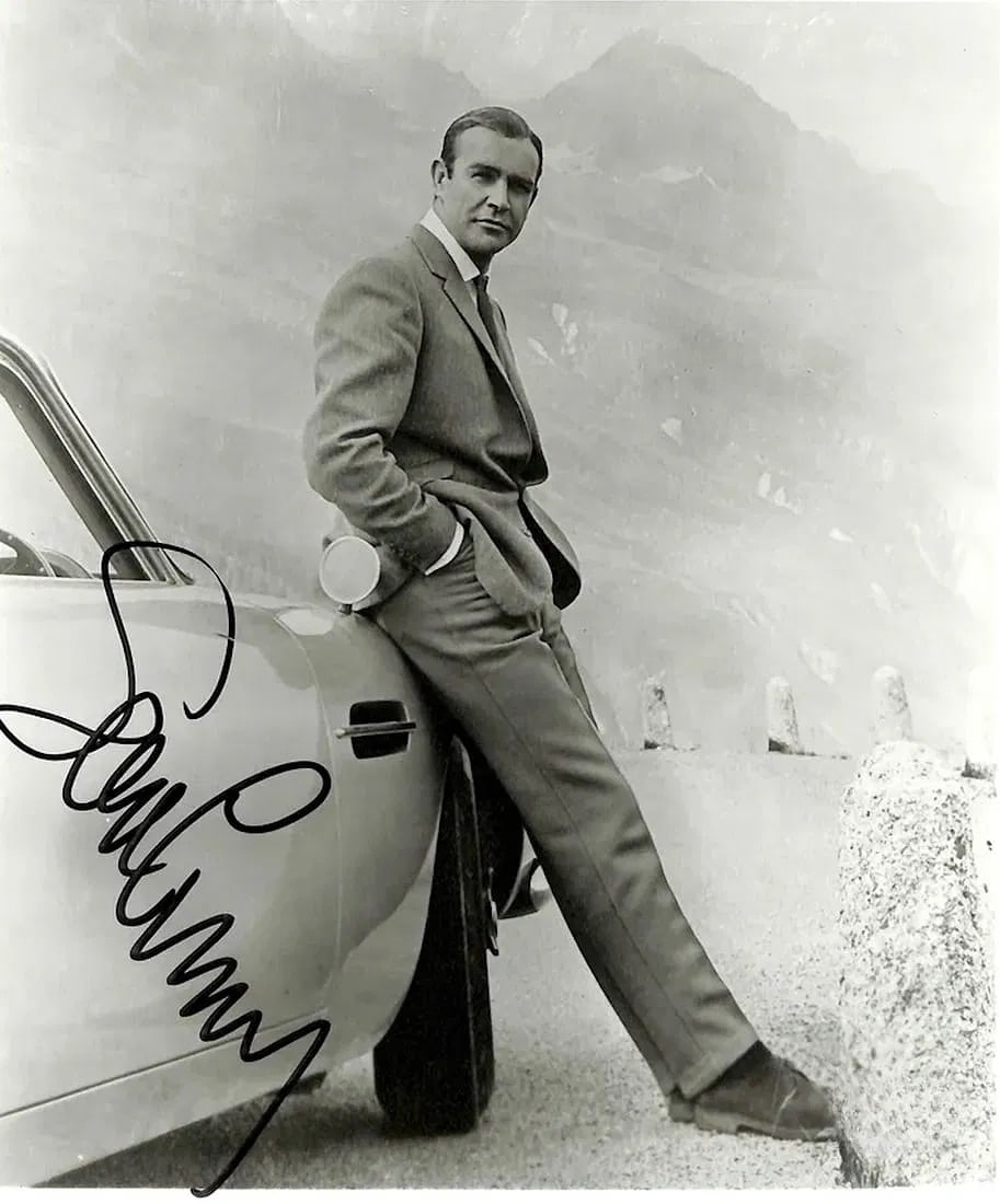 Sean Connery Signed Facismile Photo (1 of 1)