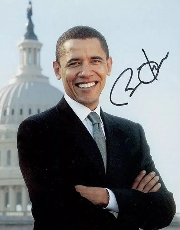 Barrack Obama Signed Facismile Photo: Barrack Obama Signed Facismile Photo. Signed in the print. Please be aware that all lots in our auctions are sold "AS IS," in accordance with the Terms & Conditions of the Auction. All "dates" inside