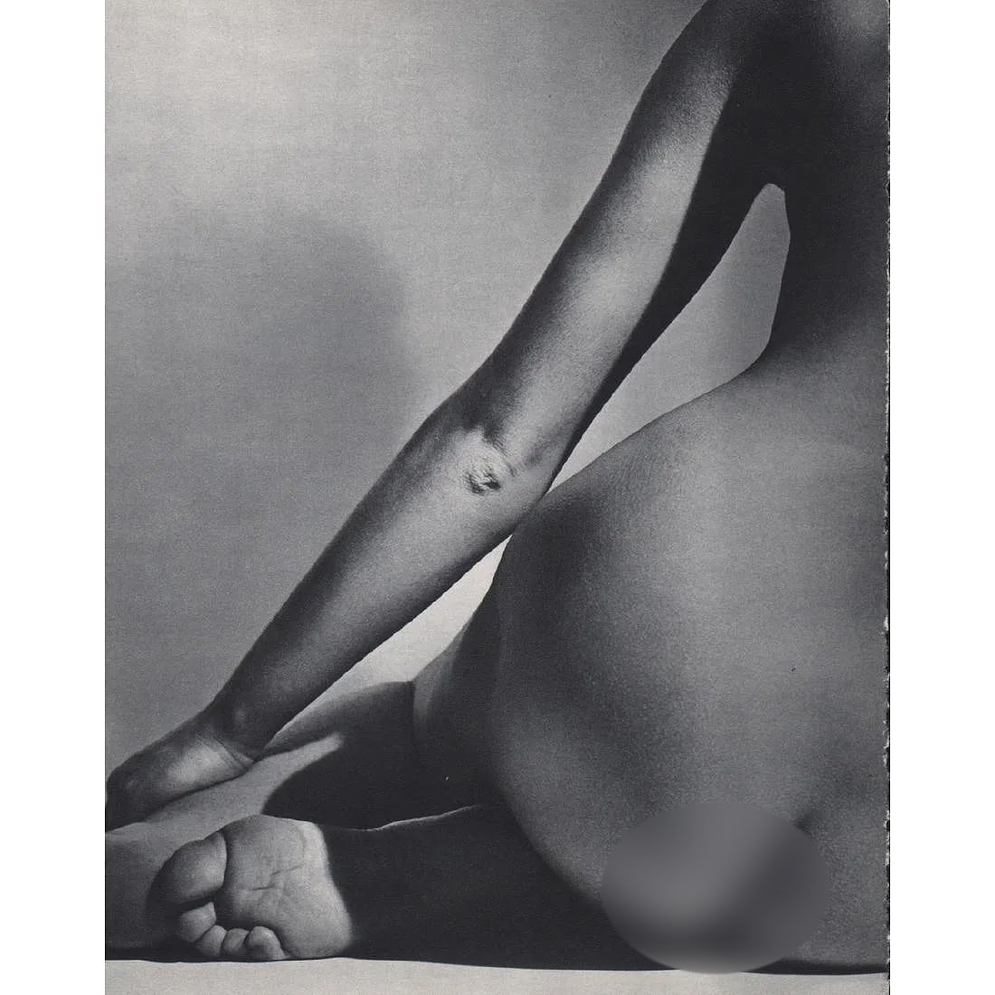 Irina Ionesco (France , 1930-2022) Print: Irina Ionesco (France , 1930-2022) Print. Nude. Printed in 1970's. 5.25 x 8.00 inches. Please be aware that all lots in our auctions are sold "AS IS," in accordance with the Terms & Conditions of the