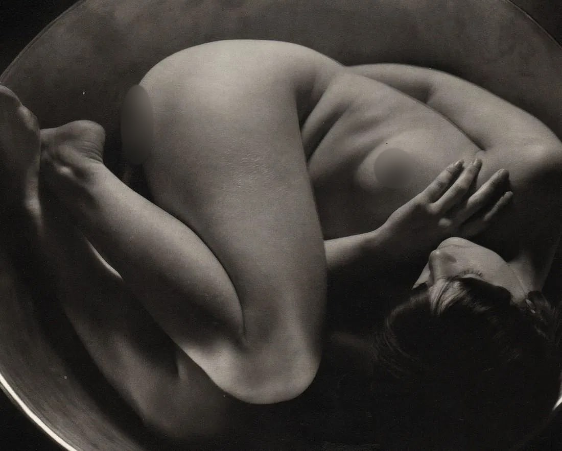 Ruth Bernhard (German-Born American ,1905 – 2006) Print: Ruth Bernhard (German-Born American ,1905 – 2006) Print. Early Nude, "1934". Printed in 1986.70 x 9.00 inches” inches. Please be aware that all lots in our auctions are sold "AS IS," in