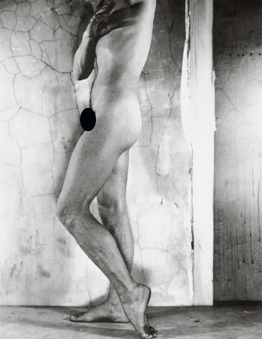 George Platt-Lynes (American ,1907 - 1955) Print: George Platt-Lynes (American ,1907 - 1955) Print. Male Figure, "1950". Printed in 1993. 6.55 x 8.45 inches. Please be aware that all lots in our auctions are sold "AS IS," in accordance with the