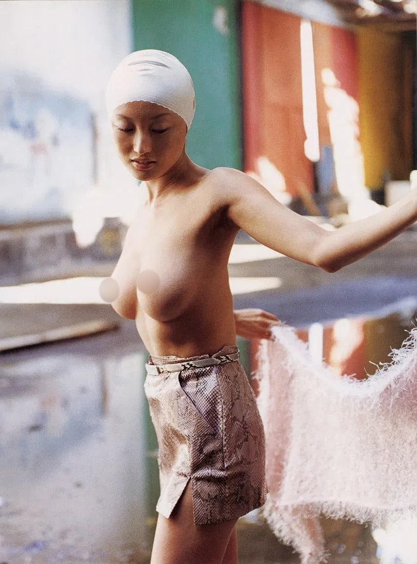 Kishin Shinoyama (Japanese ,1940 -2024) Print: Kishin Shinoyama (Japanese ,1940 -2024) Print. Harumi Inoue. Printed in 1999. 8.70 x 11.75 inches. Please be aware that all lots in our auctions are sold "AS IS," in accordance with the Terms &