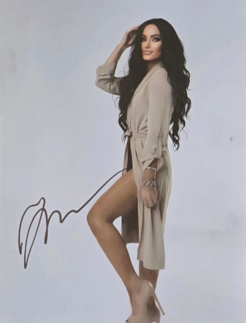 Actress Signed Photograph: Actress Signed Photograph. Signed in marker. Please be aware that all lots in our auctions are sold "AS IS," in accordance with the Terms & Conditions of the Auction. All "dates" inside quotations