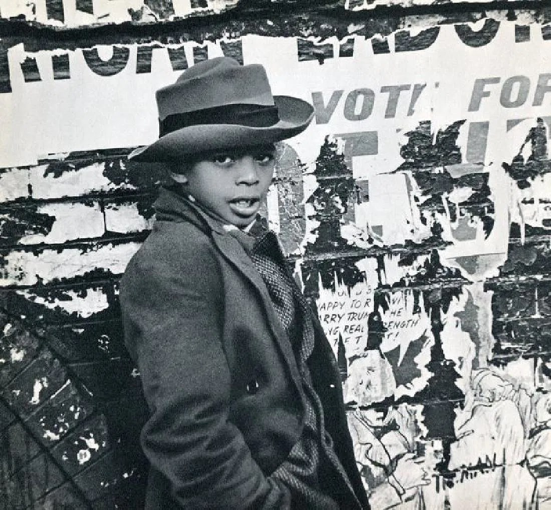 Helen Levitt (American,1913-2009) Print: Helen Levitt (American,1913-2009) Print. New York II. Printed in 1965. 8.00 x 7.50 inches. Please be aware that all lots in our auctions are sold "AS IS," in accordance with the Terms & Conditions of