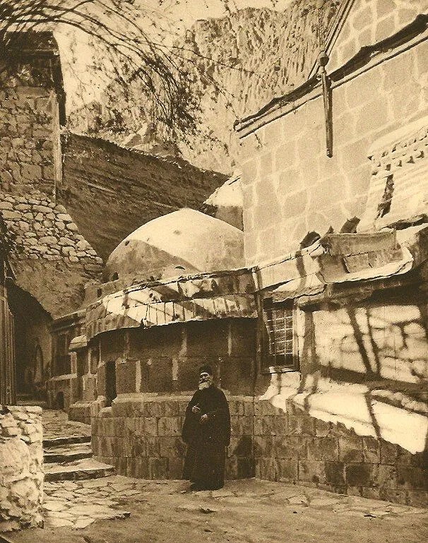 Karl Grober (German,1885-1945) Print: Karl Grober (German,1885-1945) Print. Chapel of the Burning Bush at Mount. Printed in 1925. 6.00 x 7.75 inches. Please be aware that all lots in our auctions are sold "AS IS," in accordance with the