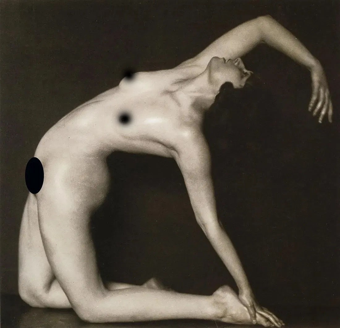 Trude Fleischmann (Austrian-American, 1895-1990) Print: Trude Fleischmann (Austrian-American, 1895-1990) Print. Claire Bauroff, Figure, "1928". Photogravure, Printed in 2000, Italy. 7.25 x 7.00 inches. Not hand-signed unless otherwise stated. Lots that con
