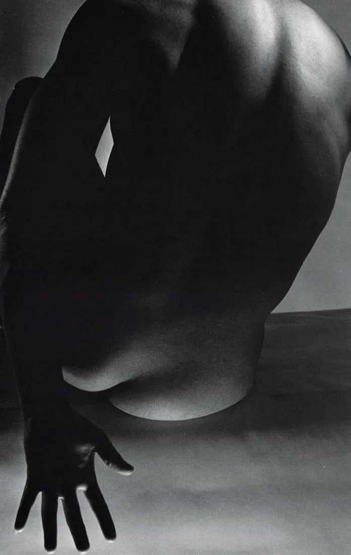 Horst P. Horst (German-American, 1906â€“1999) Print: Horst P. Horst (German-American, 1906â€“1999) Print. One Armed Nude, "1953". Photogravure, Printed in 1992, Japan. 9.50 x 12.00 inches. Not hand-signed unless otherwise stated. Lots