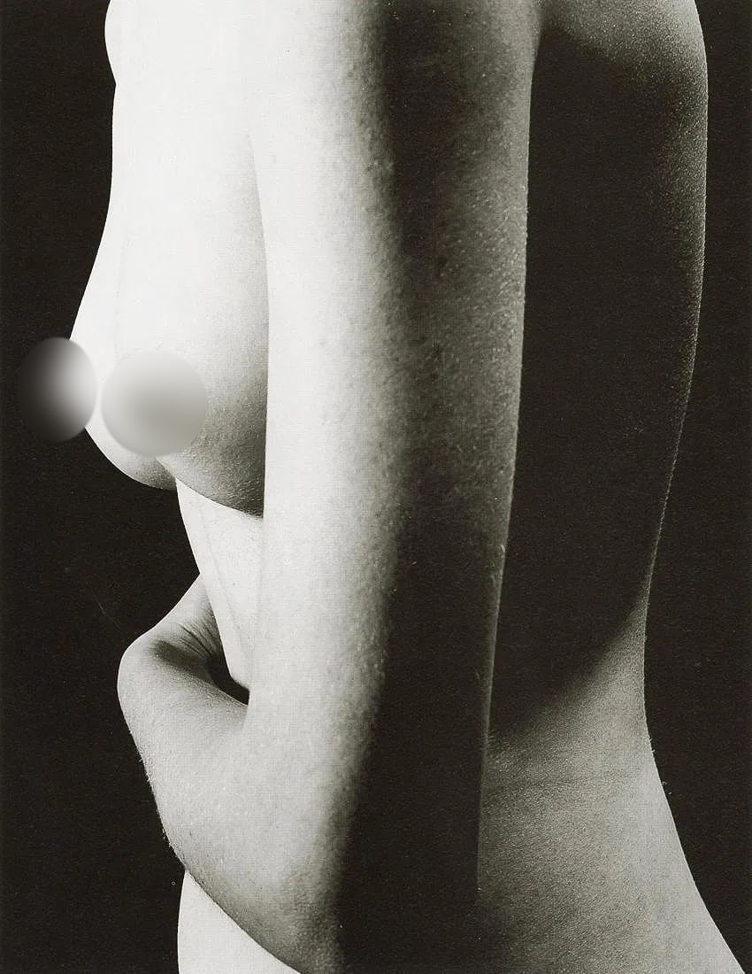 Erwin Blumenfeld (German-American, 1897-1969) Print: Erwin Blumenfeld (German-American, 1897-1969) Print. New York, "1955". Photogravure, Printed in 1999, Hong Kong. 6.05 x 7.80 inches. Not hand-signed unless otherwise stated. Lots that contain nudity h