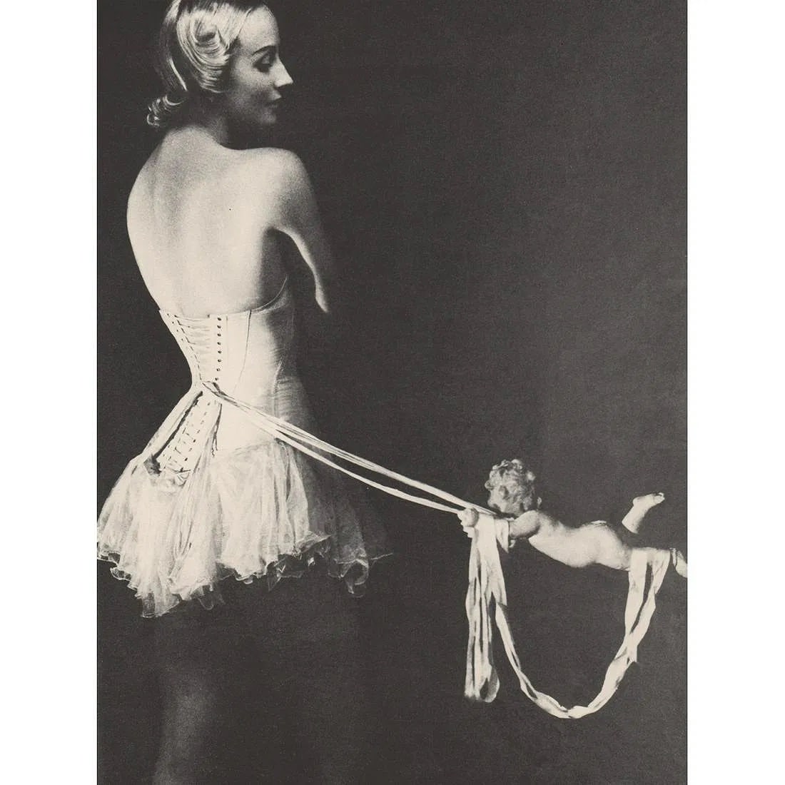 Erwin Blumenfeld (German-American, 1897-1969) Print: Erwin Blumenfeld (German-American, 1897-1969) Print. The Mainbocher Corset, "1939". Photogravure, Printed in 1990s, USA. 11.00 x 8.50 inches. Not hand-signed unless otherwise stated. Lots that