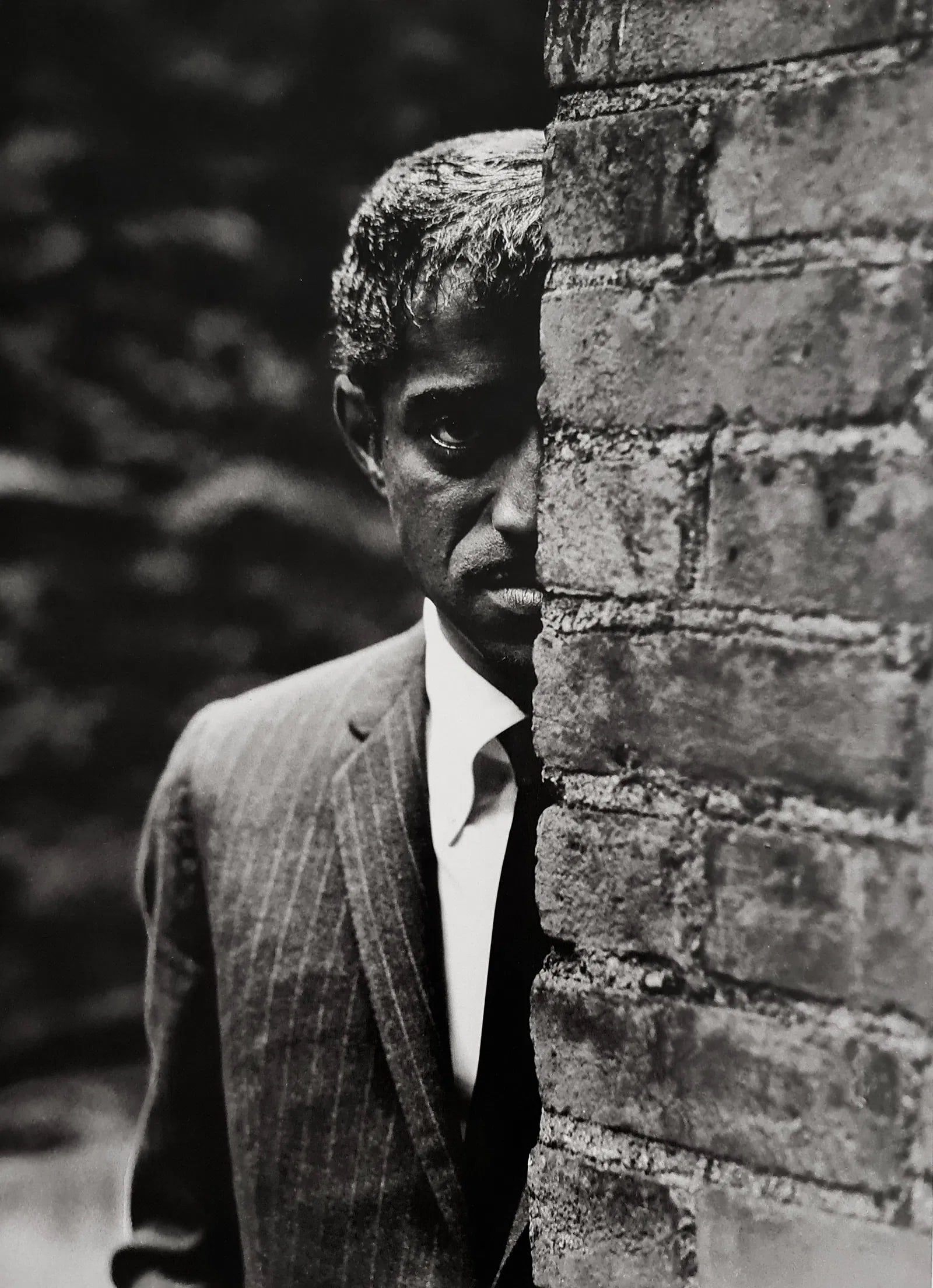 Philippe Halsman (American, 1906-1979) Print: Philippe Halsman (American, 1906-1979) Print. Sammy Davis Jr., "1955". Photogravure, Printed in 1998, USA. 7.00 x 10.00 inches. Not hand-signed unless otherwise stated. Lots that contain nudity have b