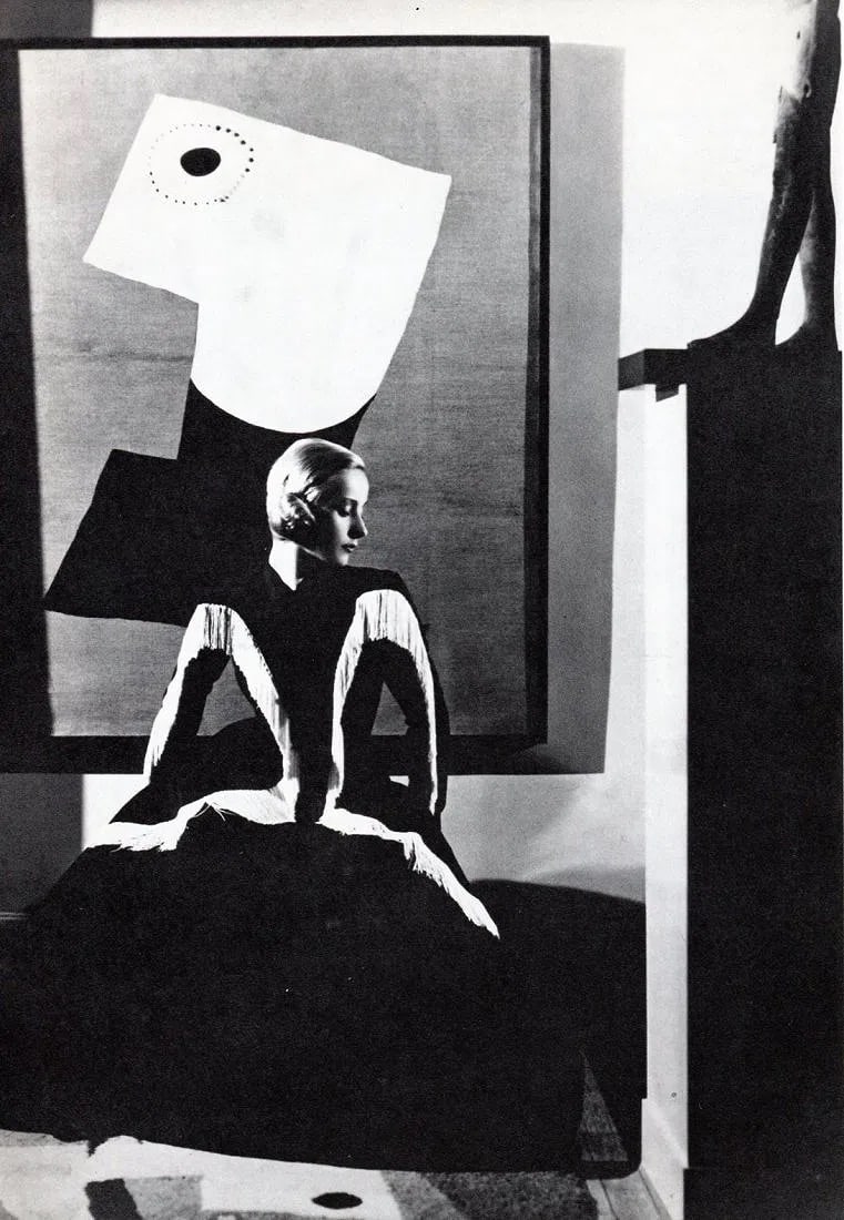 George Hoyningen-Huene (French-American, 1900-1968) Print: George Hoyningen-Huene (French-American, 1900-1968) Print. Model w/Picasso. Printed in 1968. 7" x 10.5" inches. Not hand-signed unless otherwise stated. Photomechanical Print. Lots that contain nudity