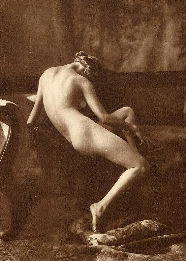 Franz Grainer (German, 1871-1948) Print: Franz Grainer (German, 1871-1948) Print. Bavarian Woman . Printed in 1926. 6" X 8" inches. Not hand-signed unless otherwise stated. Photomechanical Print. Lots that contain nudity have been partially 