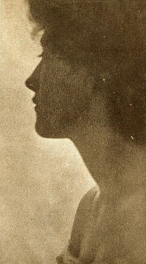 S. L. Willard (American, 1856–1917) Print: S. L. Willard (American, 1856–1917) Print. An American Girl - PhotoGravure. Printed in 1905. 3 x 6 inches. Not hand-signed unless otherwise stated. Photomechanical Print. Lots that contain nudity ha