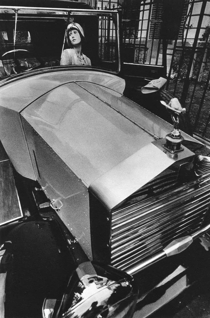 Jeanloup Sieff (French, 1933-2000) Print: Jeanloup Sieff (French, 1933-2000) Print. Fashion Photo, Paris - Gravure. Printed in 1982. 6 x 9 inches. Not hand-signed unless otherwise stated. Photomechanical Print. Lots that contain nudity have