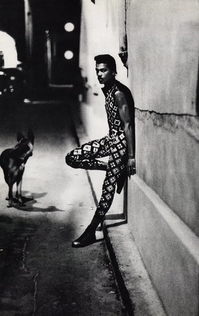 Ellen von Unwerth (German, b. 1954 ) Print: Ellen von Unwerth (German, b. 1954 ) Print. Stranger Paris, 1984. Printed in 1995. 9 x 14 inches. Not hand-signed unless otherwise stated. Photomechanical Print. Lots that contain nudity have been