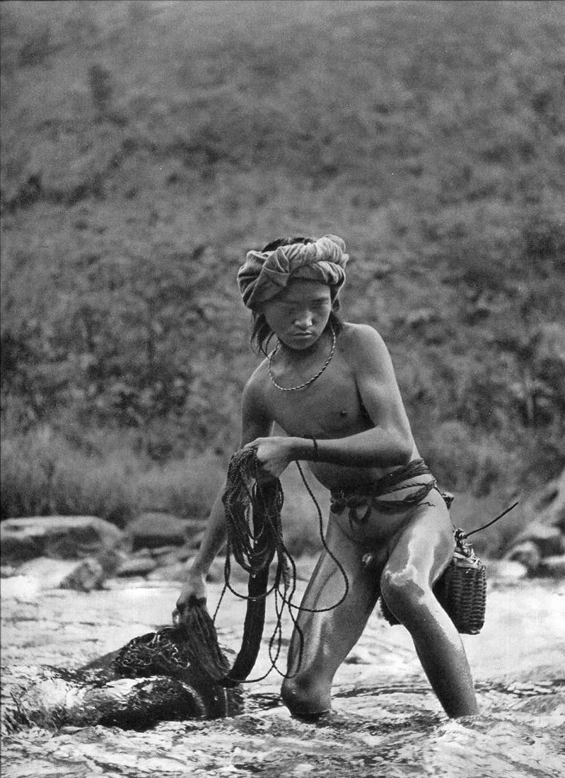 Jean Peraud Print: Jean Peraud Print. Thai Fisherman. Printed in 1954. 9 x 12 inches. Not hand-signed unless otherwise stated. Photomechanical Print. Lots that contain nudity have been partially obscured in the listing;