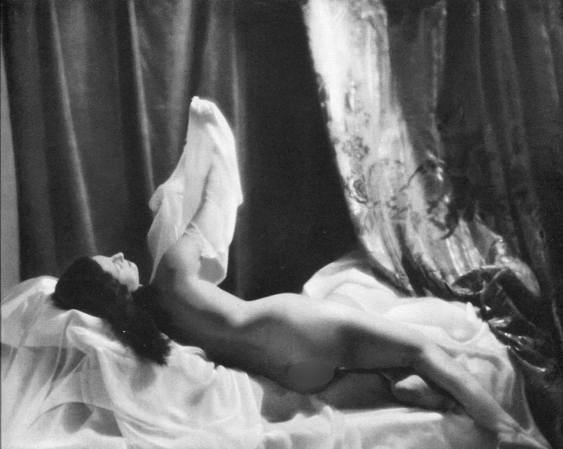 Laure Albin-Guillot (French, 1879-1962) Print: Laure Albin-Guillot (French, 1879-1962) Print. Nude - gravure. Printed in 1949. 8 x 7 inches. Not hand-signed unless otherwise stated. Photomechanical Print. Lots that contain nudity have been