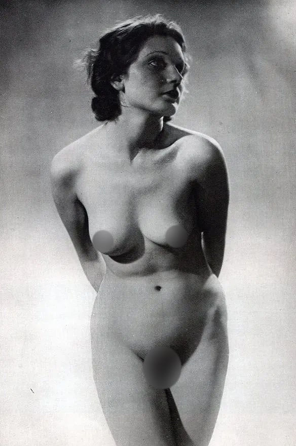 Park & Gregory Print: Park & Gregory Print. Female Nude - Gravure. Printed in 1936. 6 x 8 inches. Not hand-signed unless otherwise stated. Photomechanical Print. Lots that contain nudity have been partially obscured in