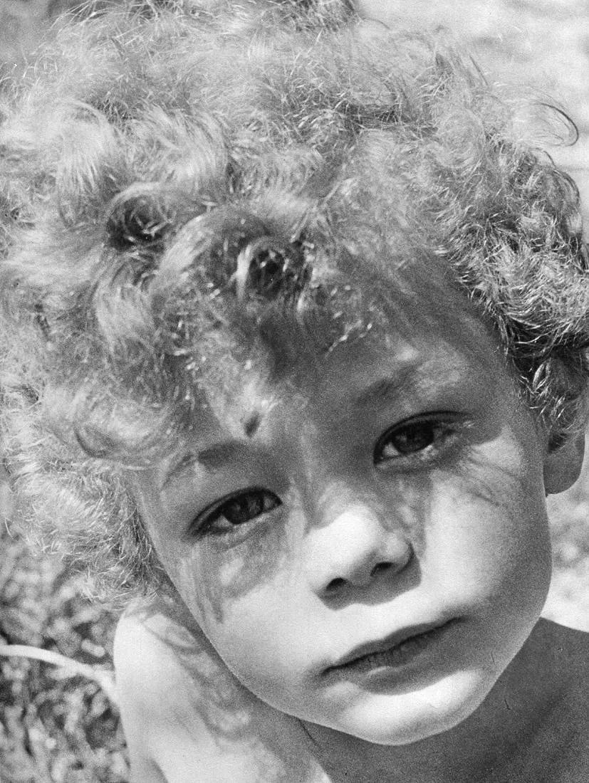 Pierre Jamet Print: Pierre Jamet Print. Enfant - Vintage Gravure. Printed in 1938. 8 x 11 inches. Not hand-signed unless otherwise stated. Photomechanical Print. Lots that contain nudity have been partially obscured in