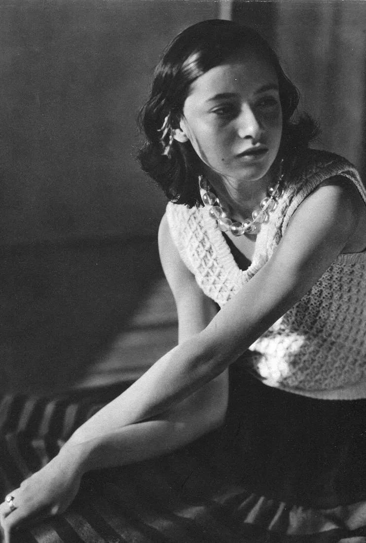 Sougez (French, 1889-1972) Print: Sougez (French, 1889-1972) Print. Young Woman - Vintage Gravure. Printed in 1936. 7.5 x 10 inches. Not hand-signed unless otherwise stated. Photomechanical Print. Lots that contain nudity have been