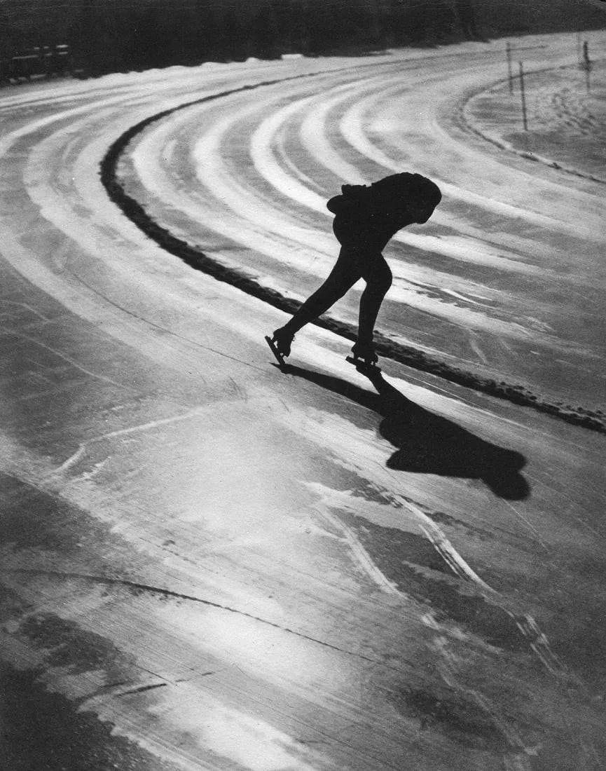 Meerkamper Print: Meerkamper Print. Skater - Vintage Gravure. Printed in 1936. 8 x 10 inches. Not hand-signed unless otherwise stated. Photomechanical Print. Lots that contain nudity have been partially obscured in