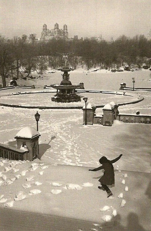 Edouard Boubat (French, 1923-1999) Print: Edouard Boubat (French, 1923-1999) Print. New York 1953. Printed in 1980.5.00 x 7.50 inches Not hand-signed unless otherwise stated. Photomechanical Print. Lots that contain nudity have been partially
