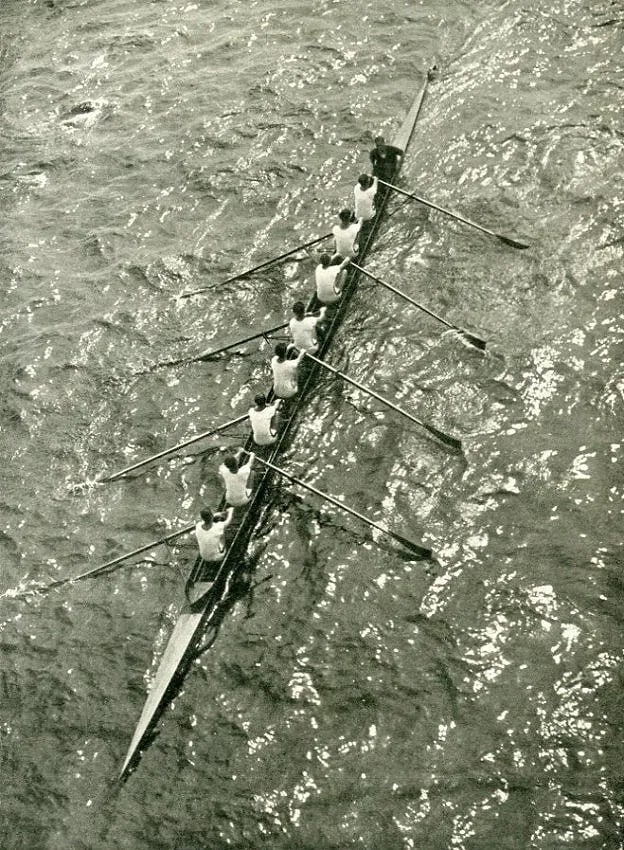 Theo Felton Print: Theo Felton Print. Rhein-Achter. Printed in 1938. 6.50 x 9.00 inches Not hand-signed unless otherwise stated. Photomechanical Print. Lots that contain nudity have been partially obscured in the