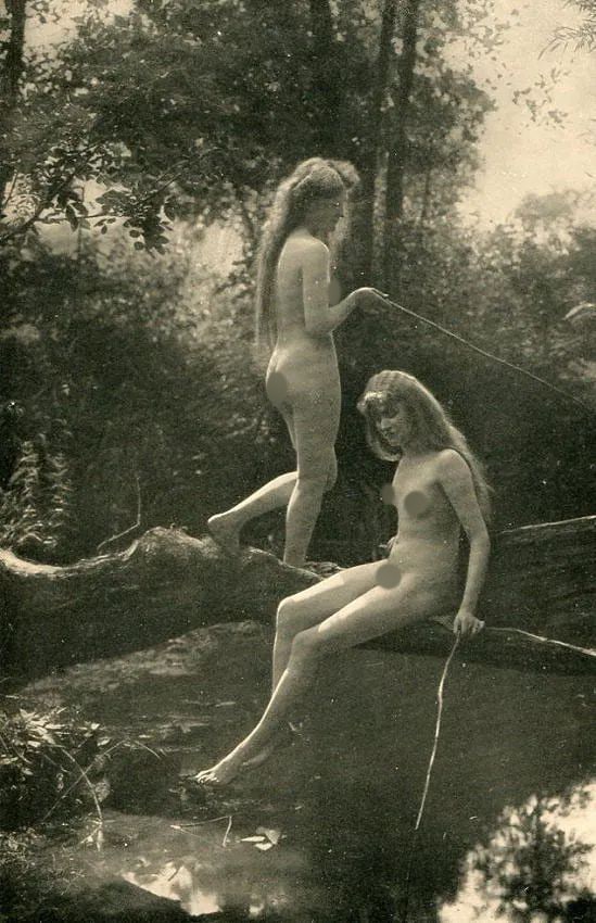 Hans Hildenbrand (German, 1870-1957) Print: Hans Hildenbrand (German, 1870-1957) Print. Waldidyll. Printed in 1915. 6.00 x 4.00 inches Not hand-signed unless otherwise stated. Photomechanical Print. Lots that contain nudity have been partially